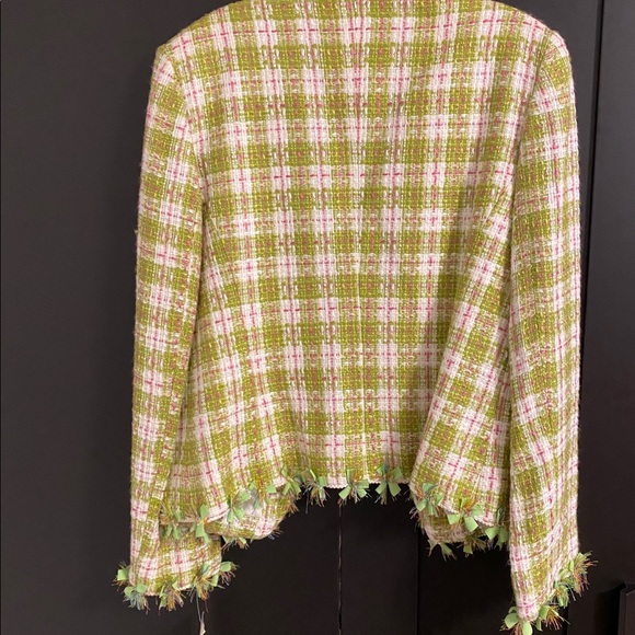 Blazer - Picture 2 of 2